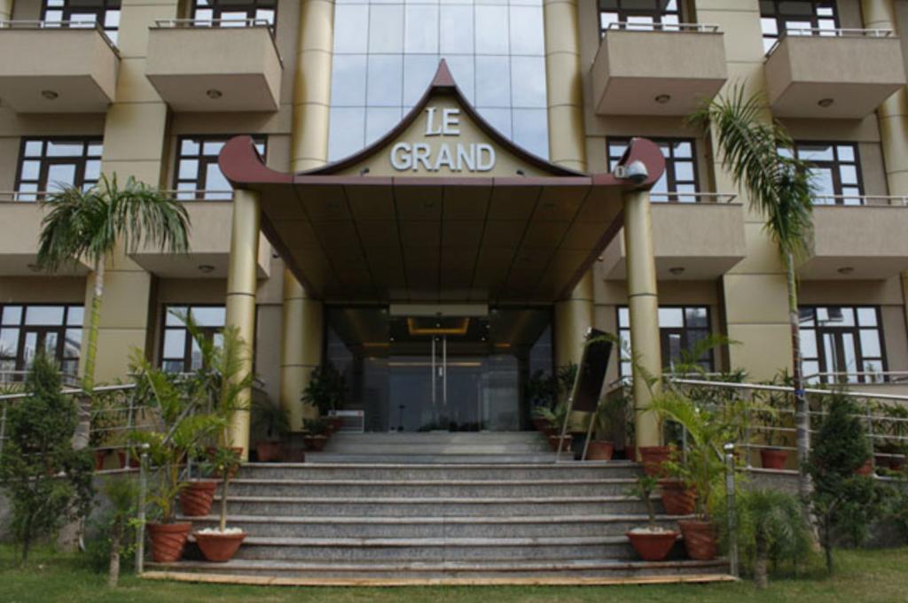 Hotel Le Grand Regency Greater Noida Exterior foto