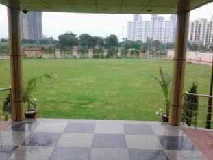 Hotel Le Grand Regency Greater Noida Exterior foto